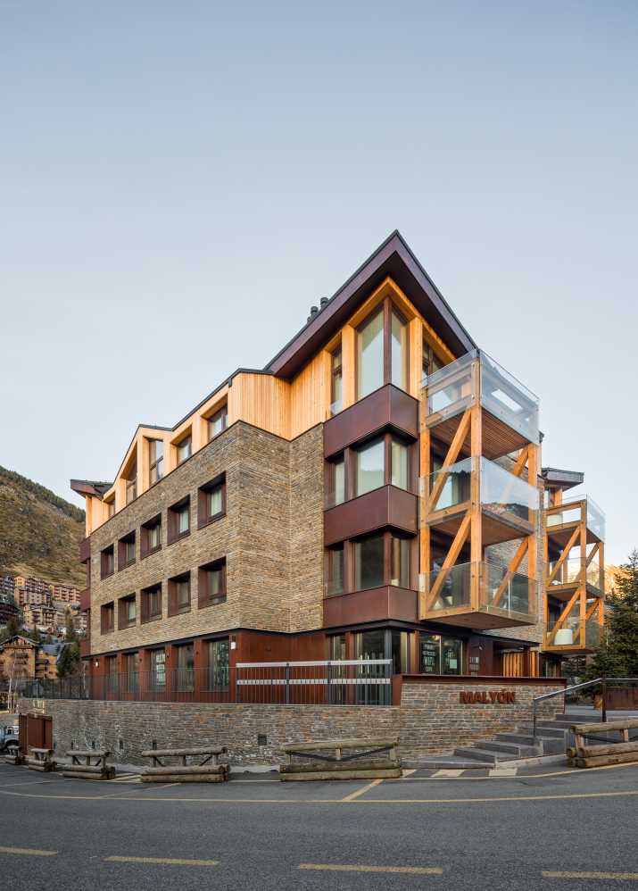 Edifici plurifamiliar a El Tarter | Habitatges de muntanya sostenibles