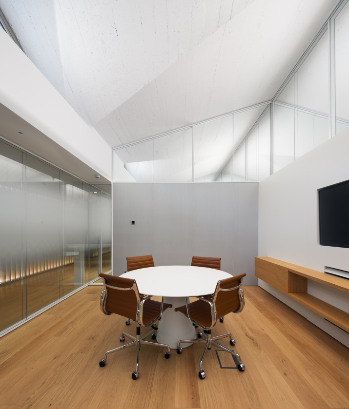 Reforma de la Seu Central de VallBanc | Transparència i identitat corporativa