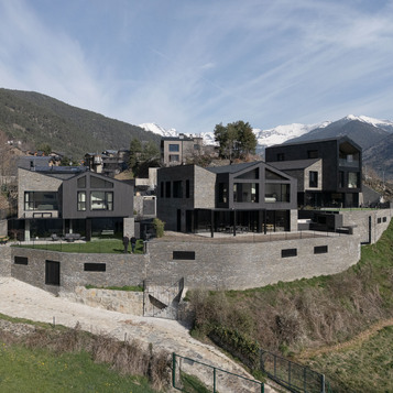 Conjunt d’habitatges unifamiliars a Sispony dissenyat per Altura Arquitectes