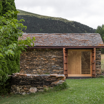 Borda Cultiar rehabilitació patrimonial reversible per Altura Arquitectes